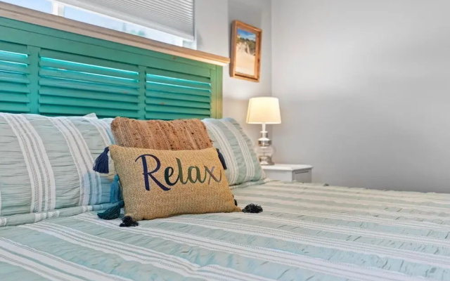 Aqua Beach Bungalow