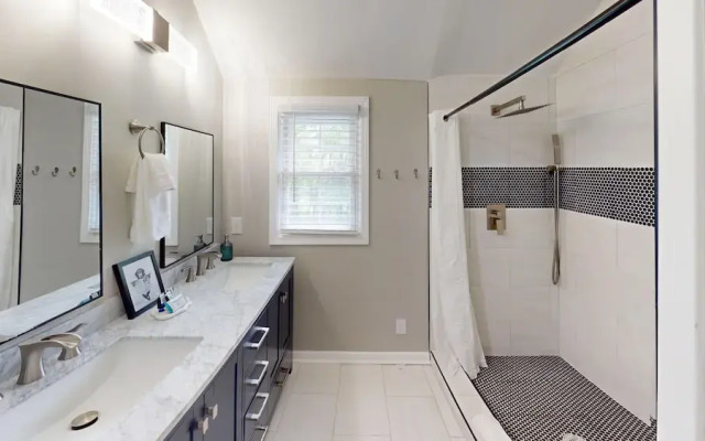 1114 Fayetteville Rd SE, Atlanta