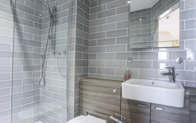 Harlech Apartments - Gwern