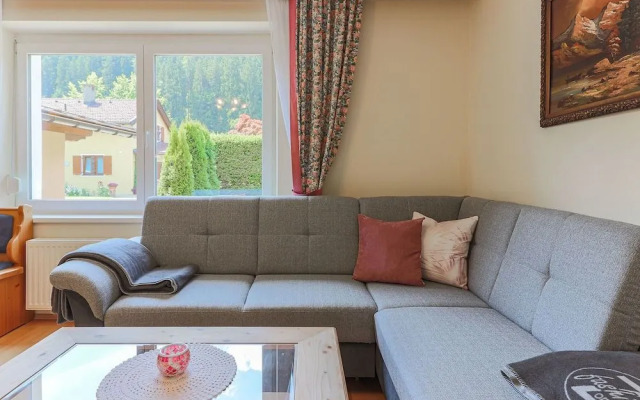 Snug Apartment in Kitzbühel - Kirchberg near Ski Slopes