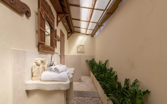 Villa Poppy Seminyak