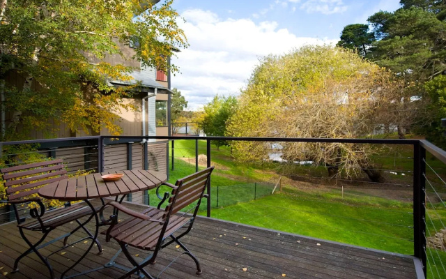 Daylesford Lake Villa 1