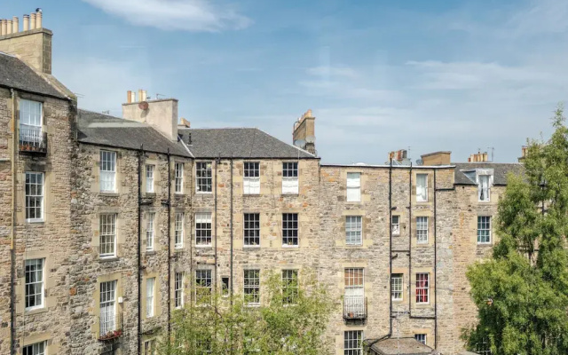 Broughton Market Aparthotel