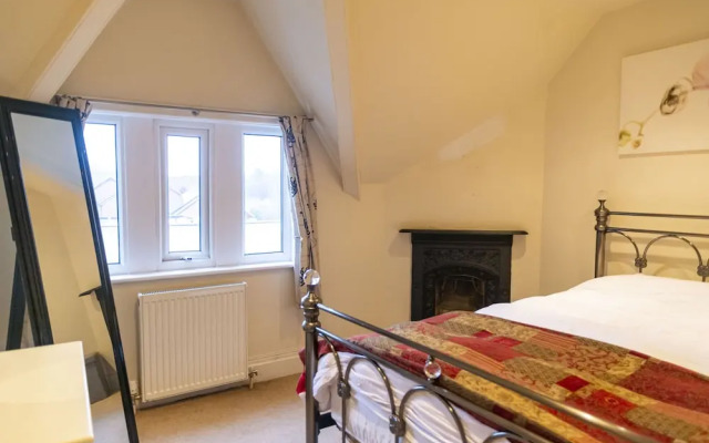 Luxury Apt No. 2 - One Bed Apartment