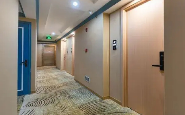 Hotel China (Cangnan Railway Station)