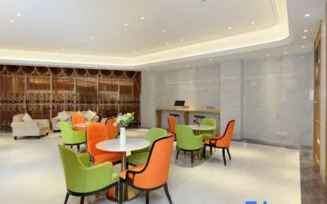 Vienna 3 Best Hotel (Xi'an Fangzhicheng Subway Station Tangdu Hospital)