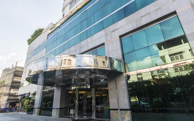 Отель B.U. Place Таиланд, Бангкок - отзывы, цены и фото номеров - забронировать отель B.U. Place онлайн вид на фасад