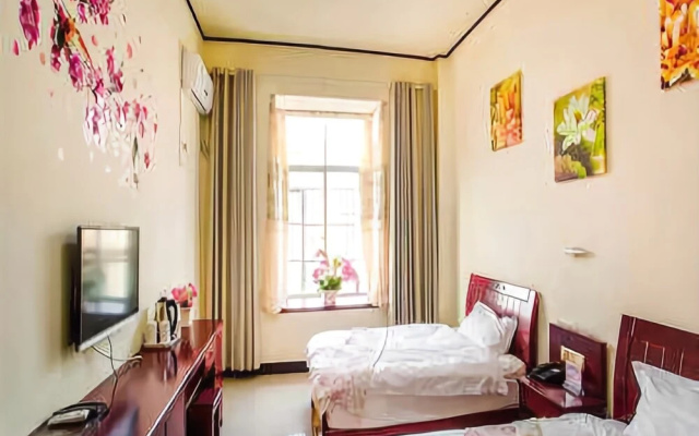 Sirilora Hotel