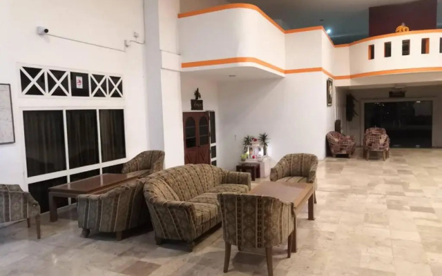 Near old city,Nimman,night Bazaar swimming pool apartment 25