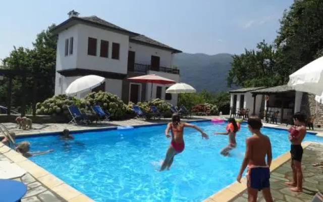 Villa Enallaxis