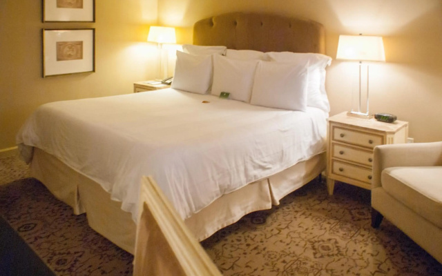 Dauphine Orleans Hotel