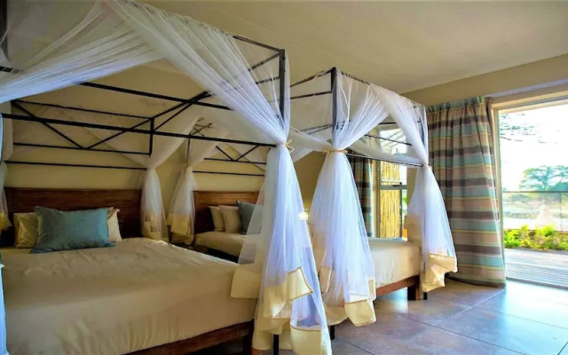 Maun Waterfront Guesthouse