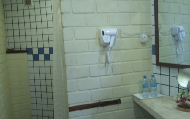 Simbamwenni Lodge and Camping