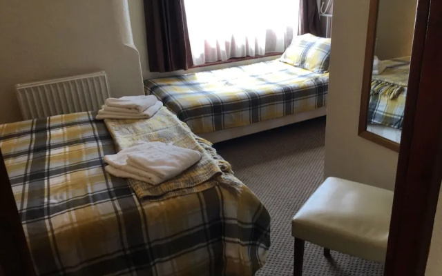 Kirkstall Guest House