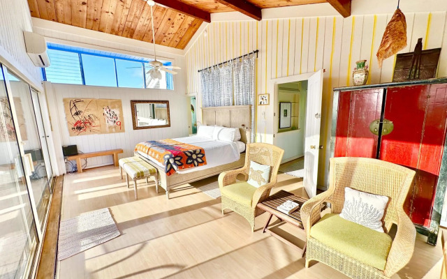 Kamapua'a Hale 3 Bedroom Home by RedAwning