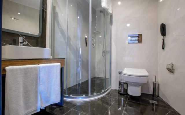 Kayhan City Hotel