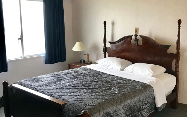 Eagle Lodge