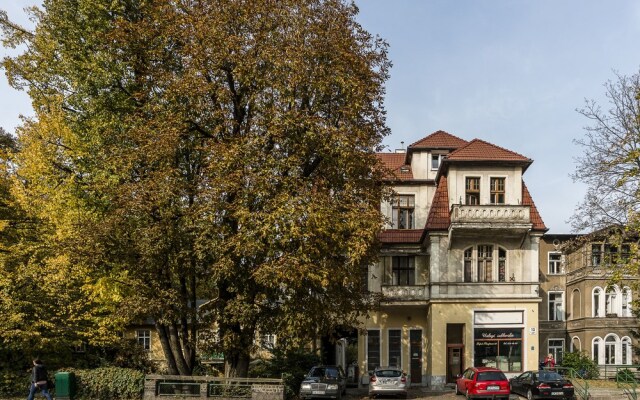 Апартаменты Sanhaus Apartments - Chopina вид на фасад