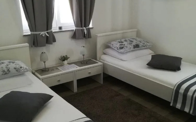 Apartment Villa Bijele Stijene