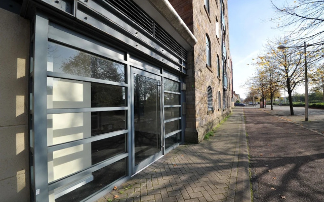 Lloyd George Avenue Apartments Sleeps 3