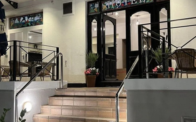 The Sandgate Hotel