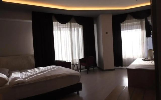 Inn Town Hotel