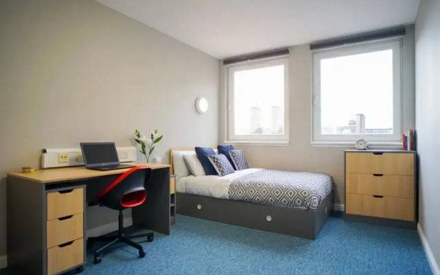 8 Roxburgh