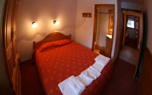 Отель Chalet des Neiges Oz en Oisans