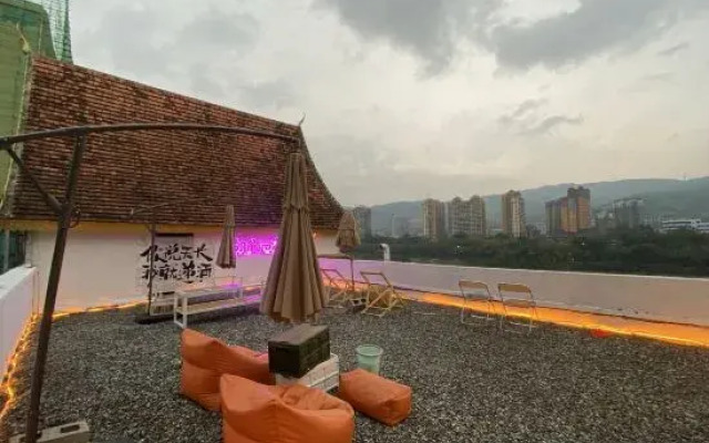 Wan Dai Hou Youth Hostel