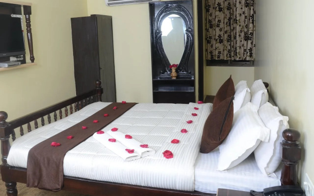 Hotel Grande Residency