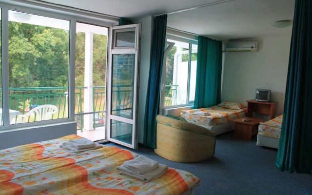 Hotel Char