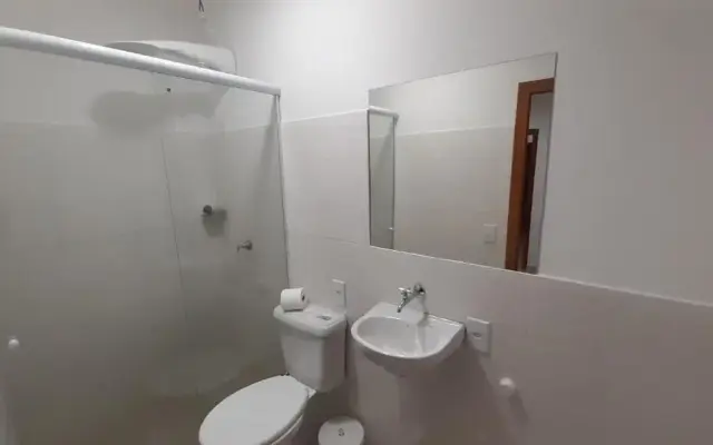 Suite climatizada, ao lado da praca principal