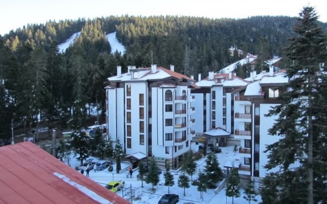 Persey Flora Apartments in Borovets, Bulgaria from 33$, photos, reviews - zenhotels.com hotel front