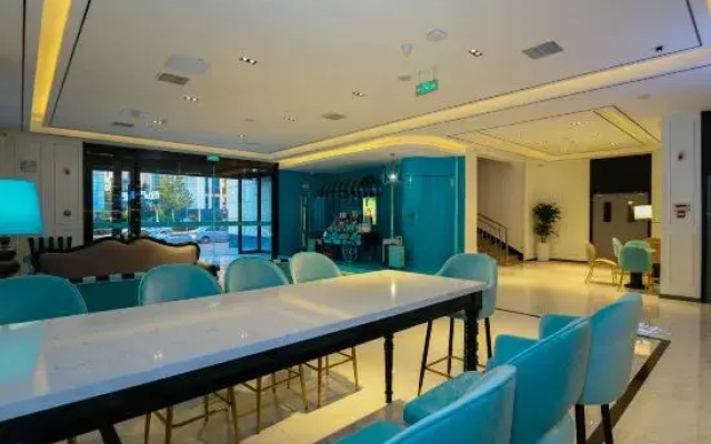 Xana Hotelle Dalian MCC business park airport store