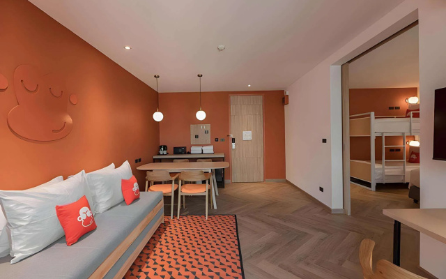Blu Monkey Hub & Hotel Bangsaen