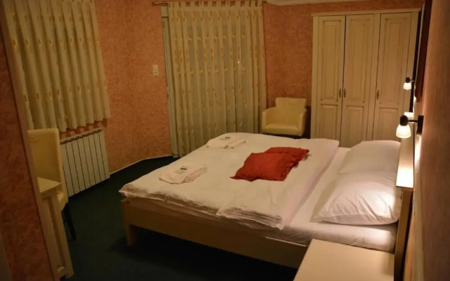 Motel Most