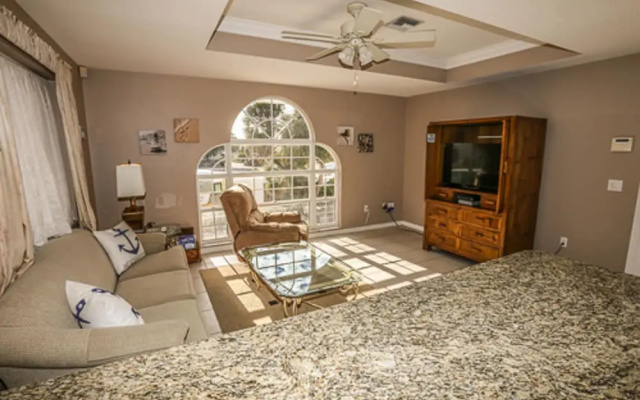 154 Connecticut Villa B