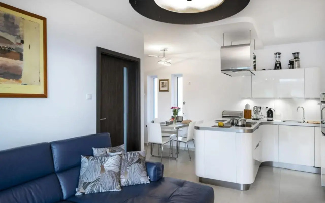 Sybill Suite
