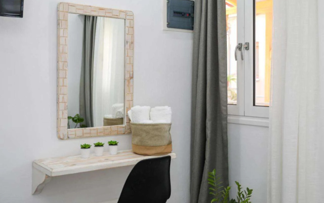 Aura Skiathos