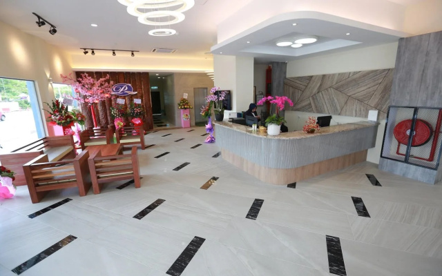 Pantai Regal Hotel