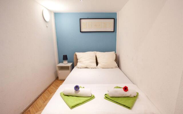 Отель Budapest Easy Flat Opera вид на фасад