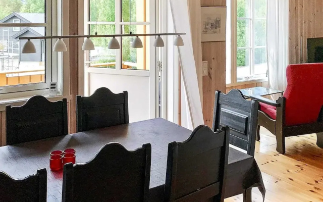 8 Person Holiday Home in Skulestadmo