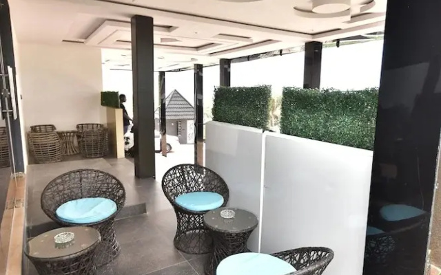 La Vista Imperial Hotel