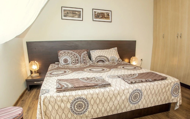 FM Premium 1-BDR Apartment with Terrace-Pacific