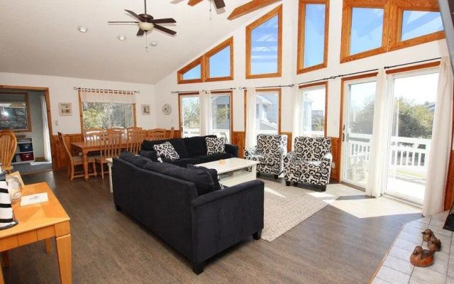 Newmania - 5 Br Home