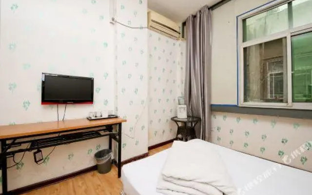 Duoruijie Hotel