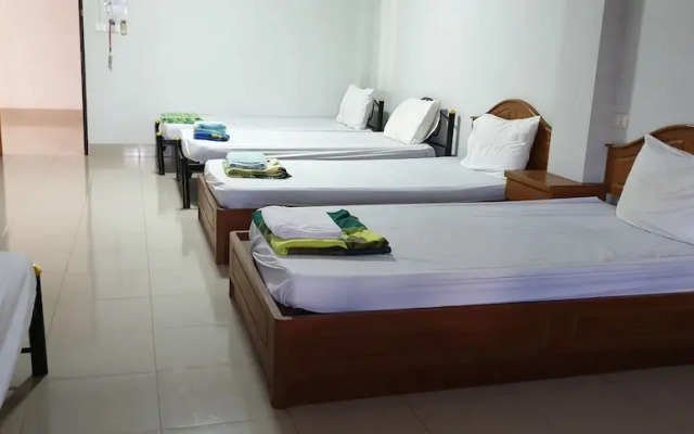 Yong Dee Apartment