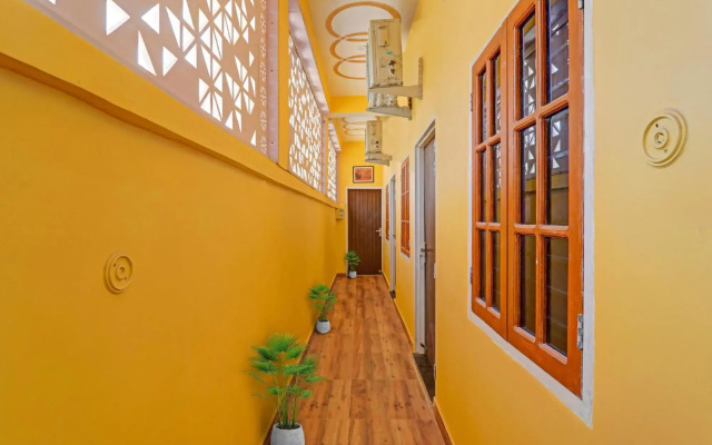 OYO 82792 The VVS Inn
