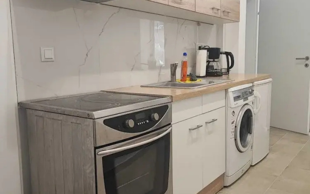 Modern 2BR Apartment In Prime Vienna