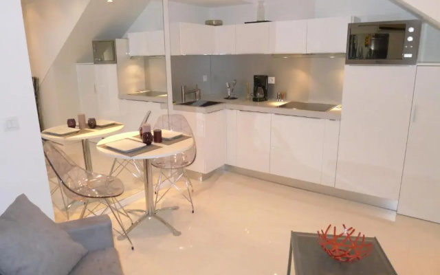 NICE VILLAGE1 AP2087 by RIVIERA HOLIDAY HOMES